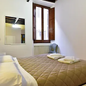https://elite-rome-apartments-2.it-romehotels.com